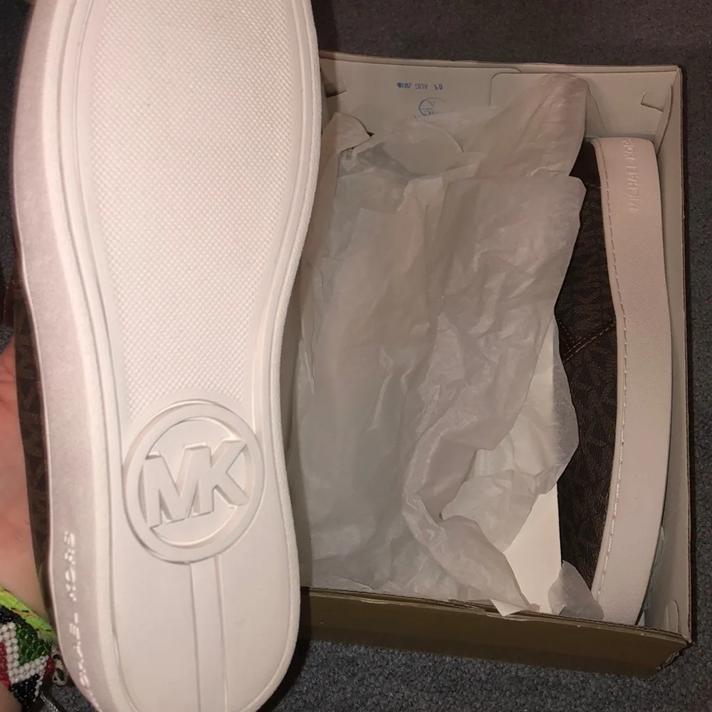 NIB Michael Kors slip on shoes - Picture 2 of 3